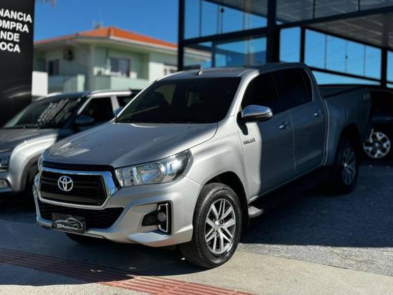 TOYOTA HILUX 2.7 SRV 4X4 CD 16V FLEX 4P AUTOMÁTICO